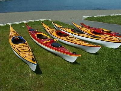 Kano Kayak Fiber Murah Untuk Bermain Air di Danau