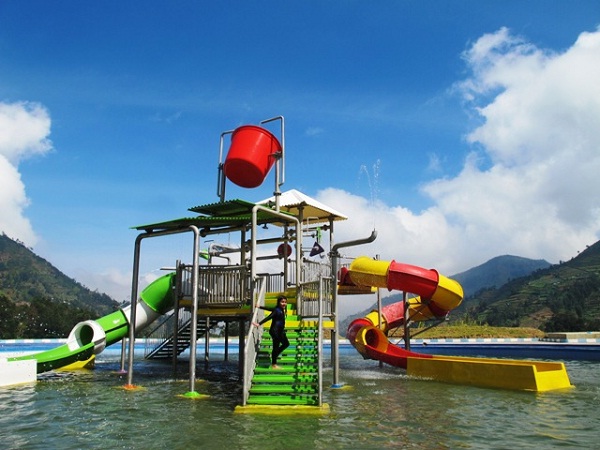 Biaya & Harga Pembuatan Waterboom Waterpark Ember Tumpah Online di Banjarmasin